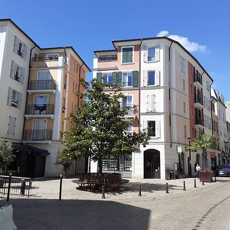 Maison Individuelle Avec Terrasse Sur Marne Villa